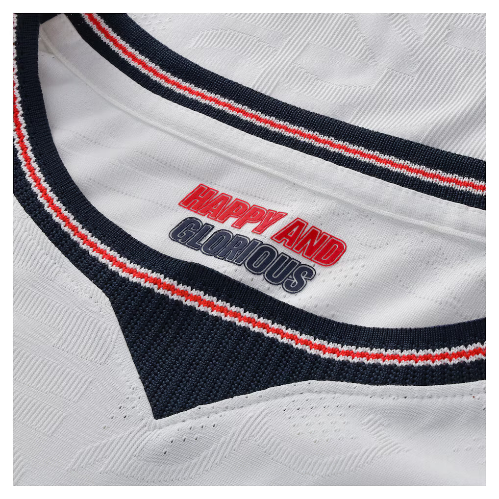 [Promoção Compre 1 Leve 2] Camisa Inglaterra 2026/27 I Versão Jogador Masculina – Branca